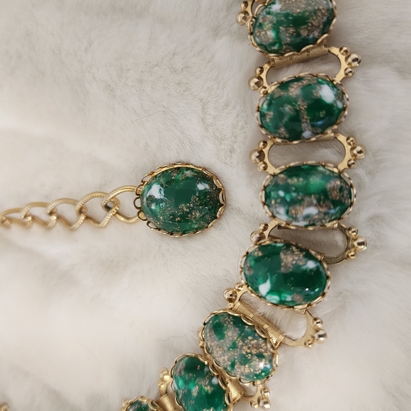 1960's Vintage Goldtone With Gren & Goldflake Cab.Belt - Picture 6 of 6